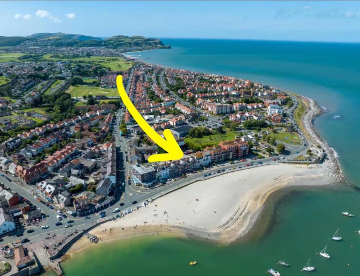 Stunning 2 Bedroom Ground Floor Sea View Apartment Rhôs-on-Sea Kültér fotó